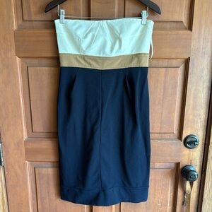 Diane Von Furstenberg Navy, cream and Tan strapless dress size 8.